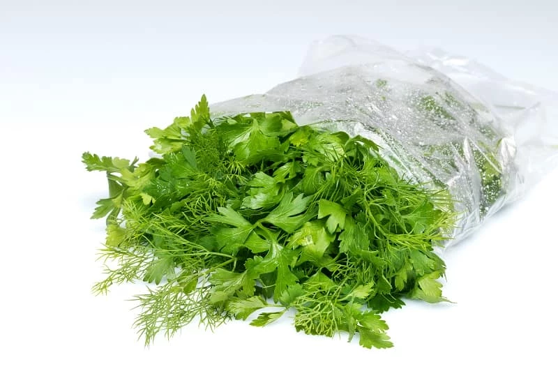 W jakich celach produkuje się folię mikroperforowaną?